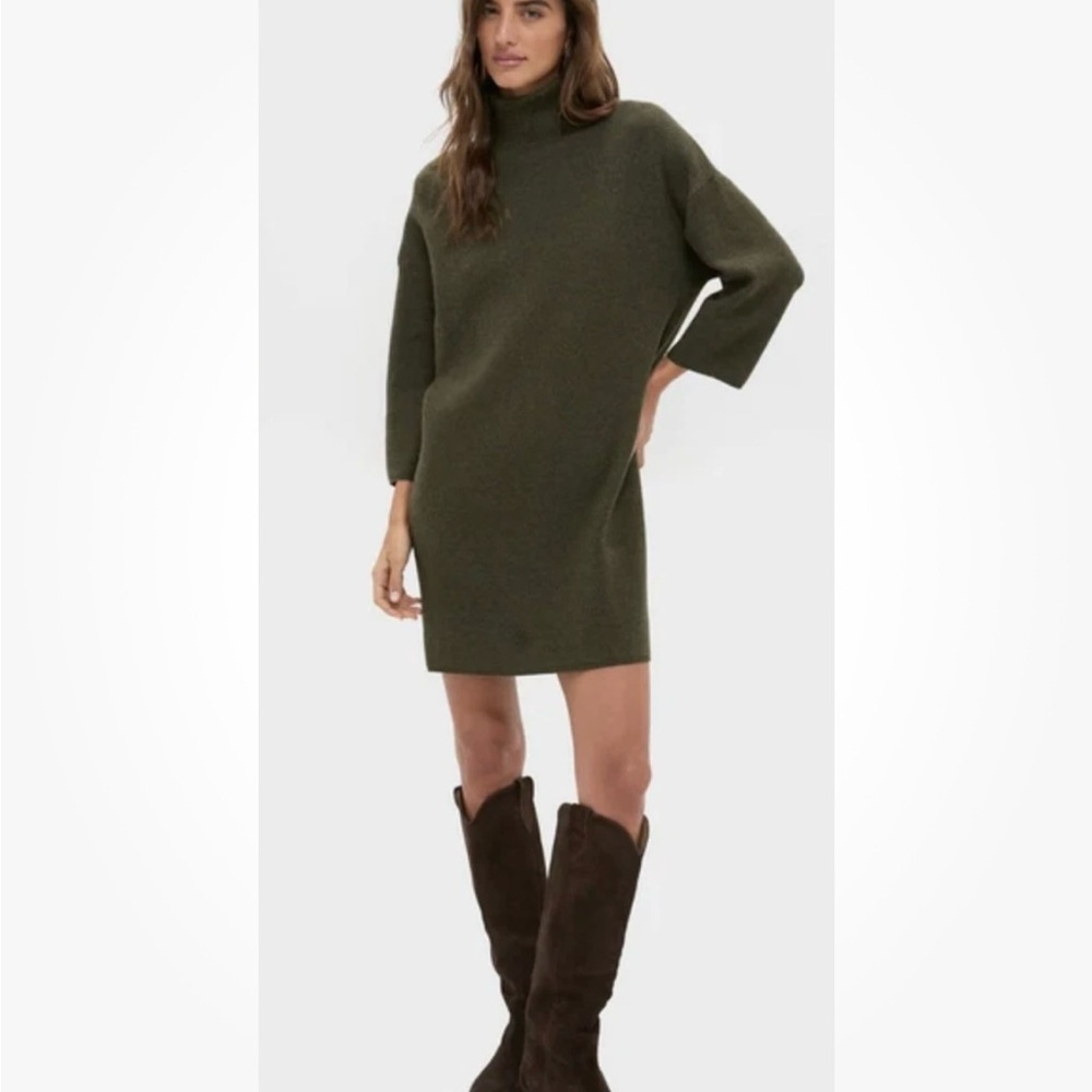Pomander Place Olive Green Ribbed Turtleneck
